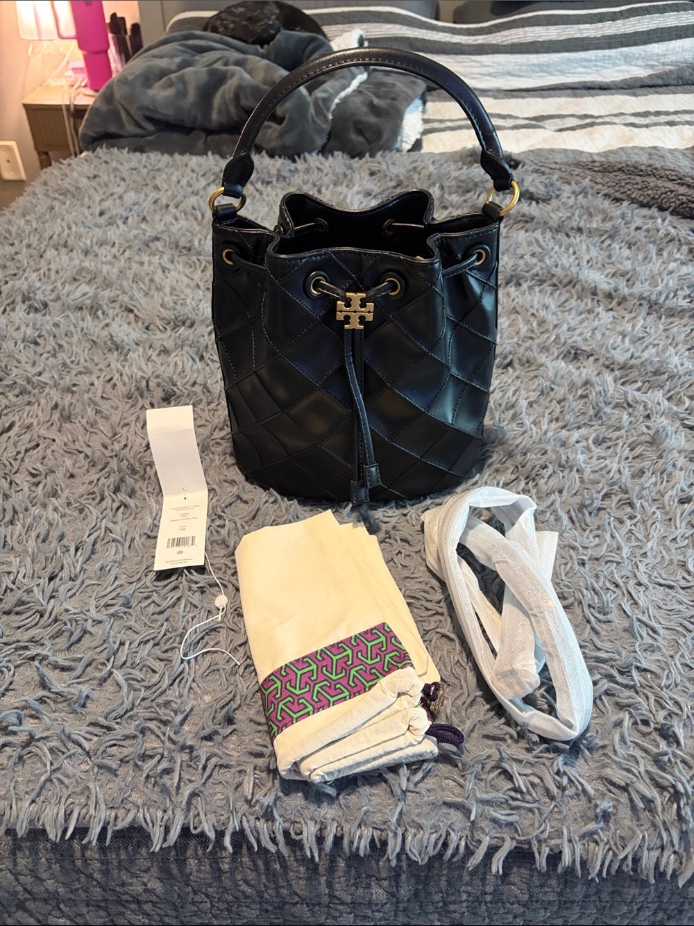 Tory Burch Fleming Soft Large Bucket Bag